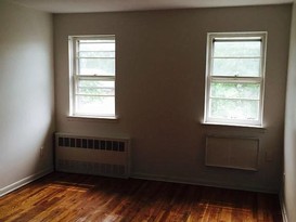 Home for Pre-foreclosure / auction Canarsie, Brooklyn