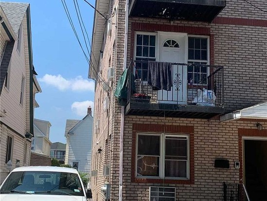 Multi-family for Sale Richmond Hill, Queens