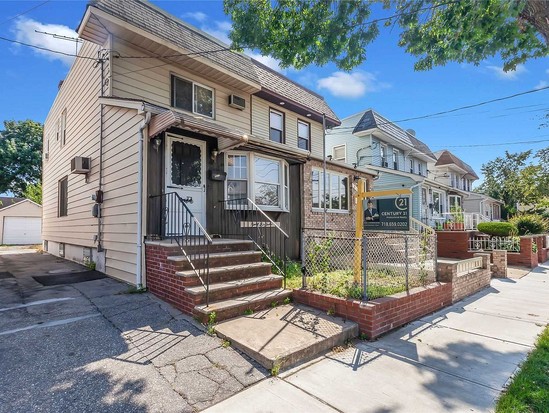 Single-family for Sale Ozone Park, Queens