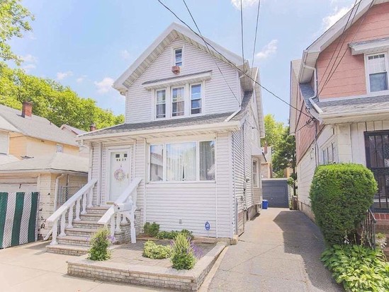 Single-family for Sale Woodhaven, Queens