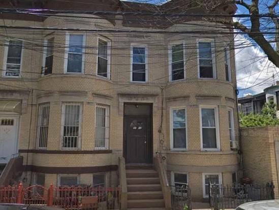 Multi-family for Sale Ozone Park, Queens