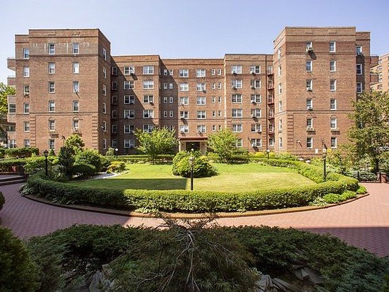 Condo for Sale Rego Park, Queens