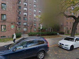 Home for Pre-foreclosure / auction Parkchester, Bronx