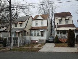 Home for Pre-foreclosure / auction Hollis, Queens